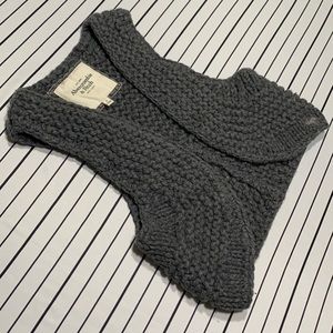 Abercrombie and Fitch Knitted Vest